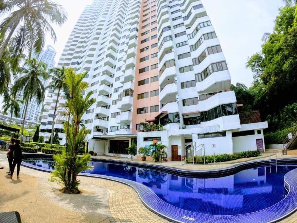 Airbnb At Sri Sayang Batu Ferringhi Beach Exterior foto