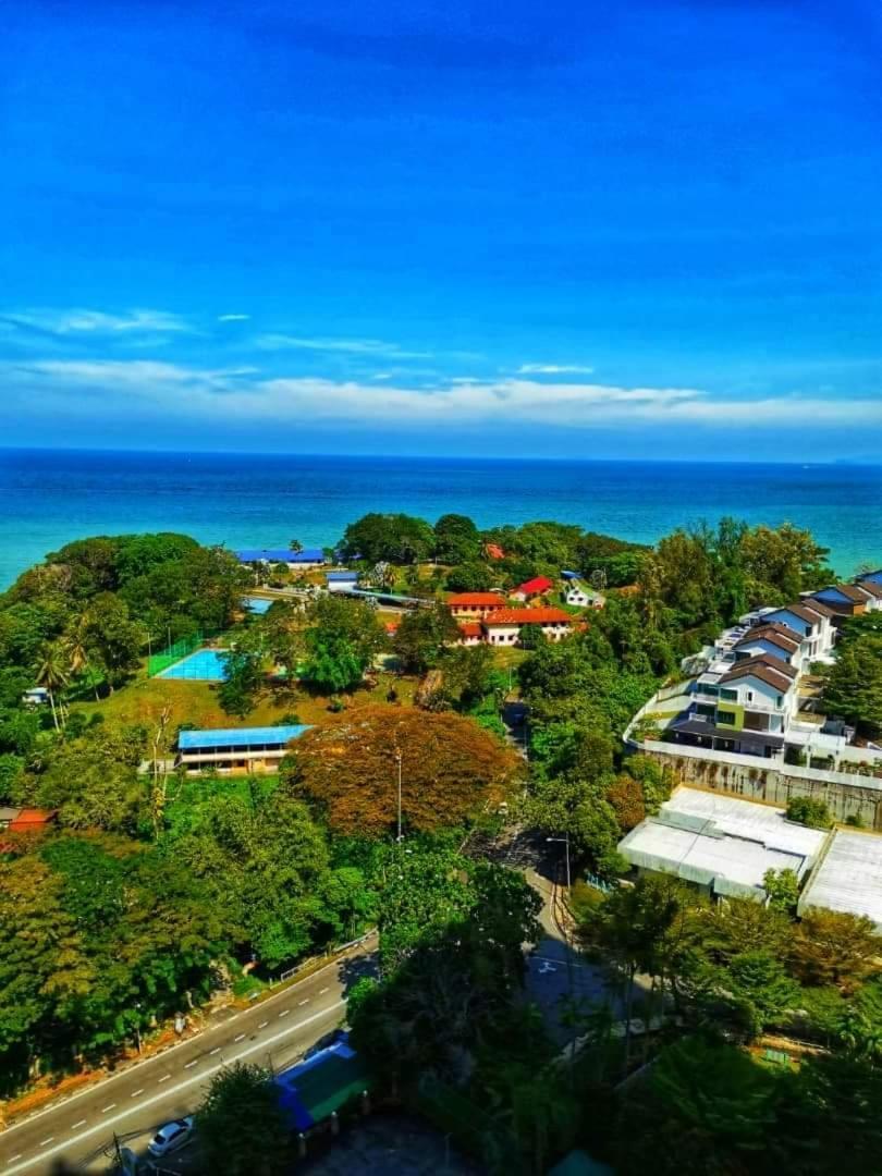 Airbnb At Sri Sayang Batu Ferringhi Beach Exterior foto