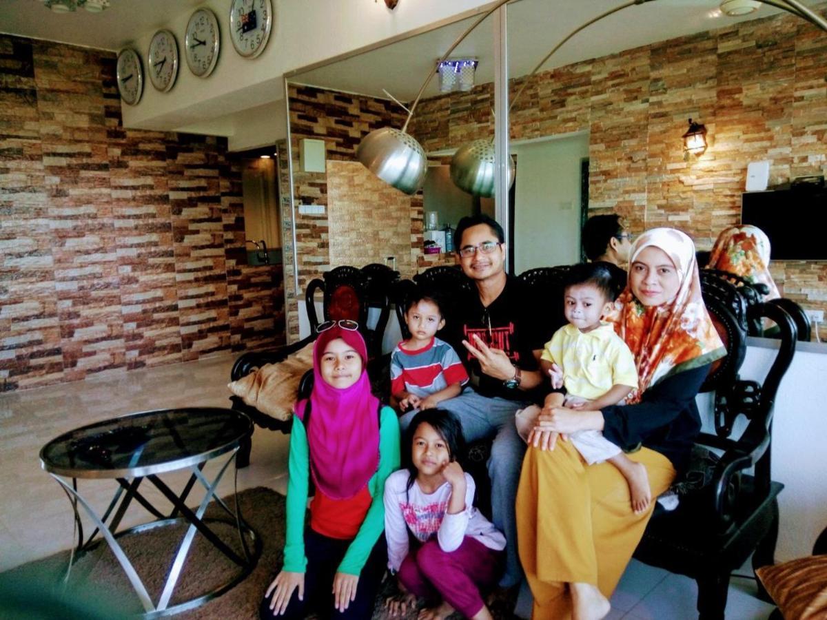 Airbnb At Sri Sayang Batu Ferringhi Beach Exterior foto