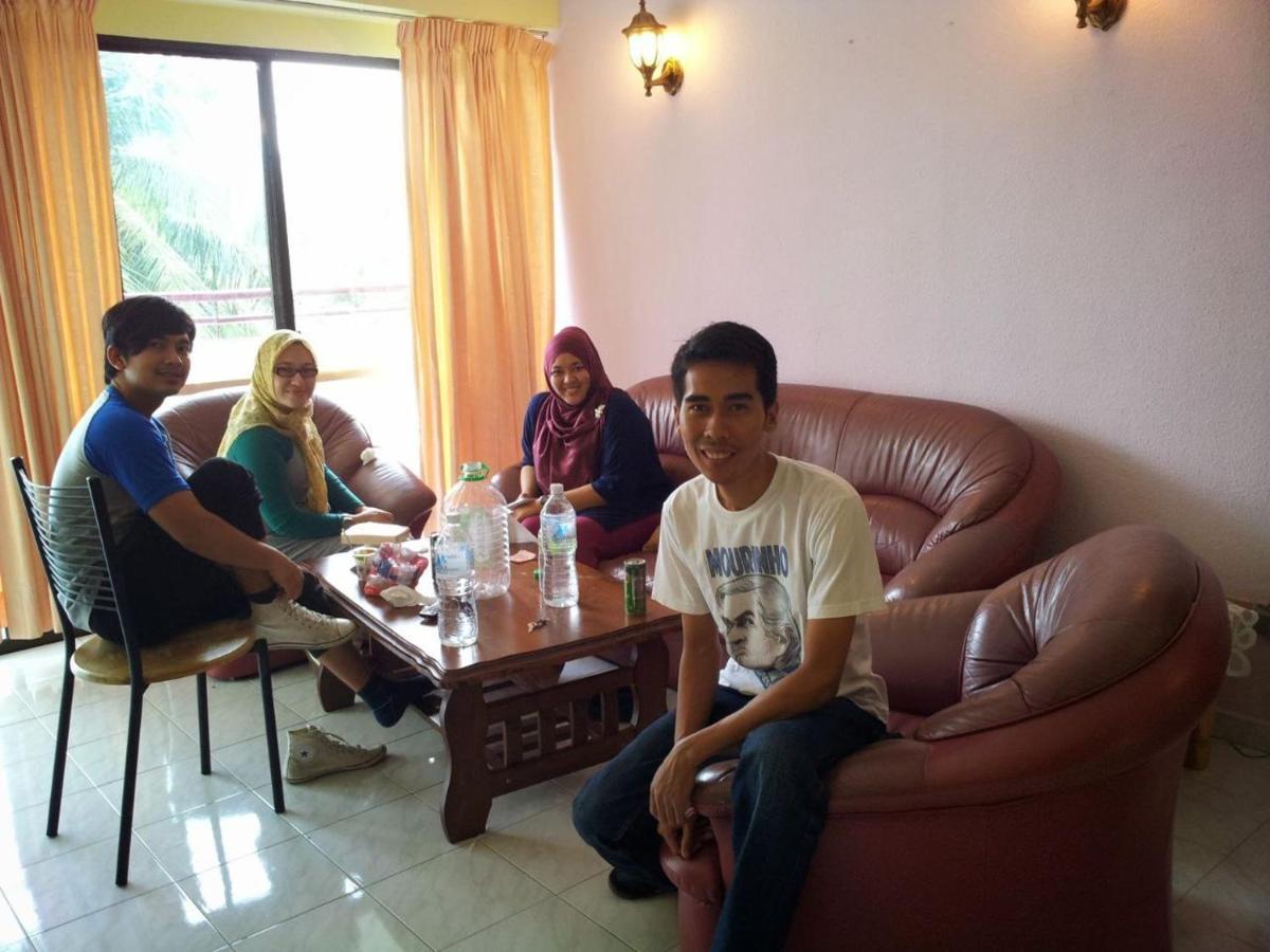 Airbnb At Sri Sayang Batu Ferringhi Beach Exterior foto