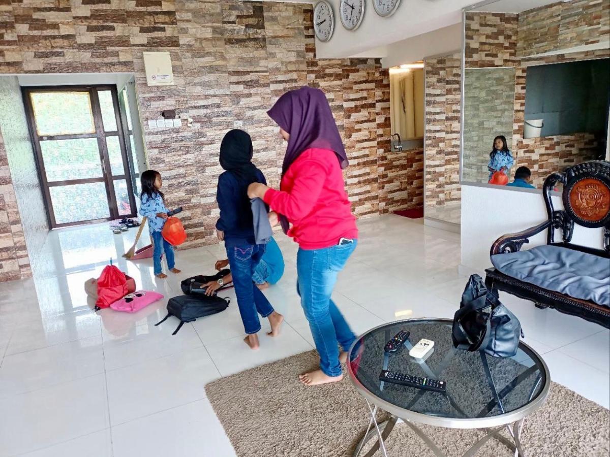 Airbnb At Sri Sayang Batu Ferringhi Beach Exterior foto