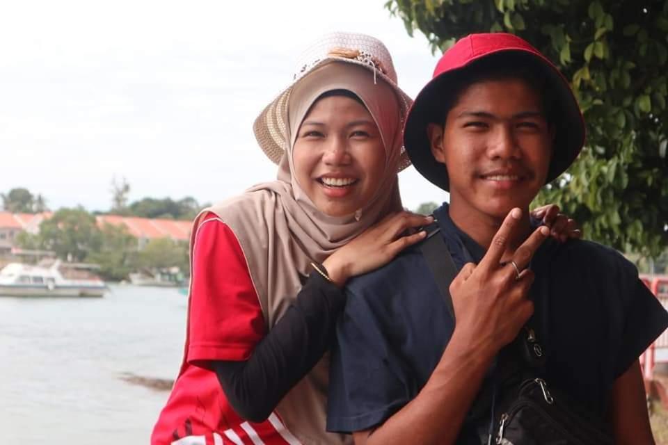 Airbnb At Sri Sayang Batu Ferringhi Beach Exterior foto